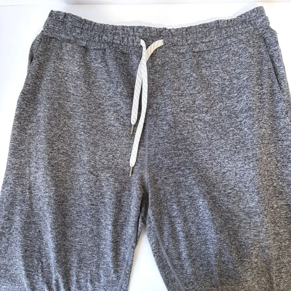 Vuori Performance Jogger Pants Heather Grey Women Size M DreamKnit VW303